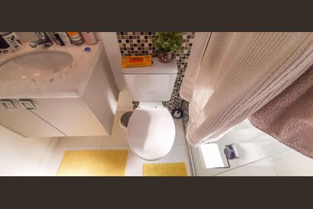 Apartamento à venda com 74m², 2 quartos e 2 vagas Apartamento à venda com 74m², 2 quartos e 2 vagasBanheiro da Suíte