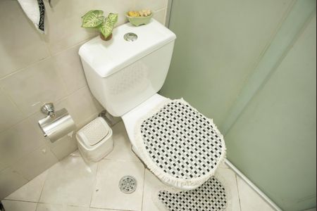 Apartamento à venda com 75m², 2 quartos e 2 vagasBanheiro da Suíte