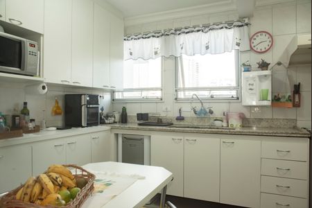 Apartamento à venda com 75m², 2 quartos e 2 vagasCozinha