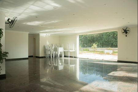 Apartamento à venda com 75m², 2 quartos e 2 vagasÁrea comum - Salão de festas