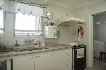 Apartamento à venda com 75m², 2 quartos e 2 vagasCozinha