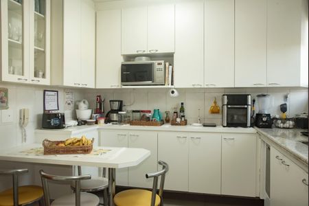Apartamento à venda com 75m², 2 quartos e 2 vagasCozinha