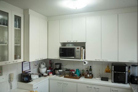 Apartamento à venda com 75m², 2 quartos e 2 vagasCozinha