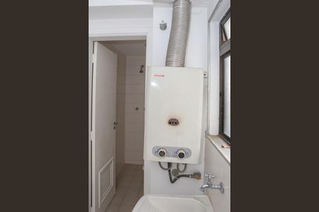 Apartamento à venda com 93m², 3 quartos e 2 vagas Apartamento à venda com 93m², 3 quartos e 2 vagasÁrea de Serviço