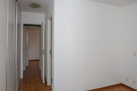 Apartamento à venda com 93m², 3 quartos e 2 vagas Apartamento à venda com 93m², 3 quartos e 2 vagasSuíte