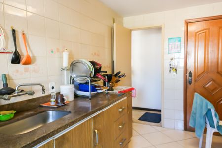 Apartamento à venda com 205m², 3 quartos e 3 vagas Apartamento à venda com 205m², 3 quartos e 3 vagasCozinha