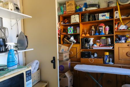 Apartamento à venda com 205m², 3 quartos e 3 vagas Apartamento à venda com 205m², 3 quartos e 3 vagasQuarto de Serviço