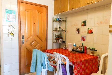 Apartamento à venda com 205m², 3 quartos e 3 vagas Apartamento à venda com 205m², 3 quartos e 3 vagasCozinha