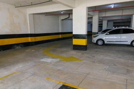 Apartamento à venda com 205m², 3 quartos e 3 vagas Apartamento à venda com 205m², 3 quartos e 3 vagasGaragem