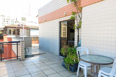 Apartamento à venda com 205m², 3 quartos e 3 vagas Apartamento à venda com 205m², 3 quartos e 3 vagasVaranda da Cobertura