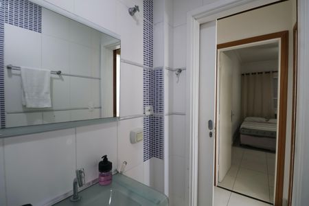Apartamento para alugar com 90m², 2 quartos e 1 vaga Apartamento para alugar com 90m², 2 quartos e 1 vagaBanheiro Social 2