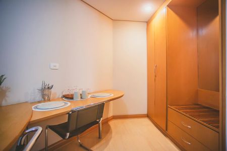 Studio à venda com 27m², 1 quarto e 1 vaga Studio à venda com 27m², 1 quarto e 1 vagaStudio