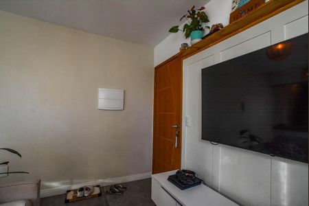 Apartamento à venda com 50m², 2 quartos e 1 vaga Apartamento à venda com 50m², 2 quartos e 1 vagaSala