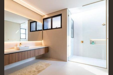 Casa à venda com 1200m², 5 quartos e 7 vagas Casa à venda com 1200m², 5 quartos e 7 vagasFoto 03