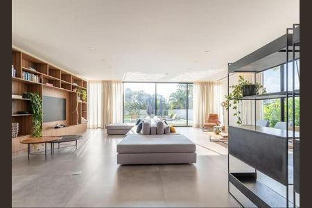 Casa à venda com 1200m², 5 quartos e 7 vagasFoto 02