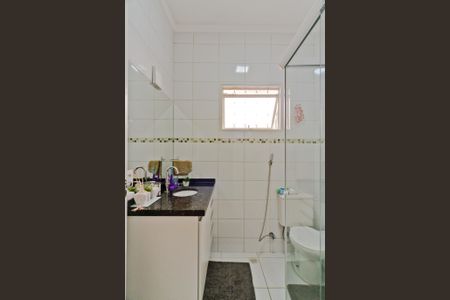 Casa à venda com 157m², 3 quartos e 2 vagas Casa à venda com 157m², 3 quartos e 2 vagasBanheiro