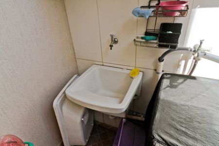 Casa à venda com 157m², 3 quartos e 2 vagas Casa à venda com 157m², 3 quartos e 2 vagasÁrea de Serviço