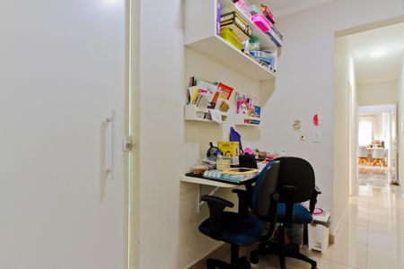 Casa à venda com 157m², 3 quartos e 2 vagas Casa à venda com 157m², 3 quartos e 2 vagasCorredor