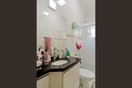 Casa à venda com 157m², 3 quartos e 2 vagas Casa à venda com 157m², 3 quartos e 2 vagasBanheiro da Suíte