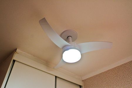 Casa à venda com 157m², 3 quartos e 2 vagas Casa à venda com 157m², 3 quartos e 2 vagasQuarto 1