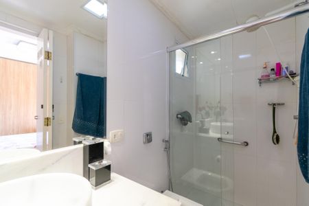 Apartamento à venda com 70m², 2 quartos e 1 vaga Apartamento à venda com 70m², 2 quartos e 1 vagaBanheiro da Suíte