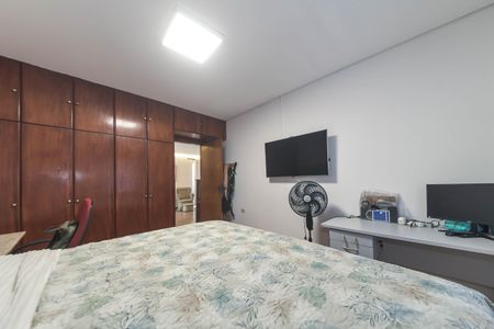 Casa à venda com 190m², 3 quartos e 4 vagasQuarto 2