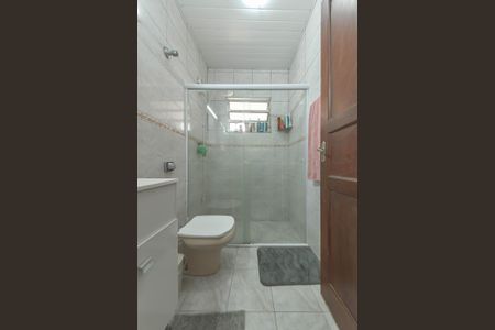 Casa à venda com 190m², 3 quartos e 4 vagasEdicula - Banheiro