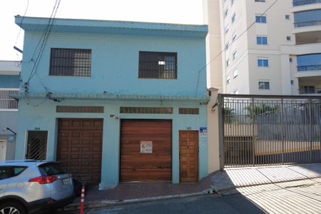 Casa à venda com 190m², 3 quartos e 4 vagasFachada