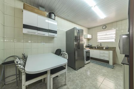 Casa à venda com 190m², 3 quartos e 4 vagasEdicula - Cozinha