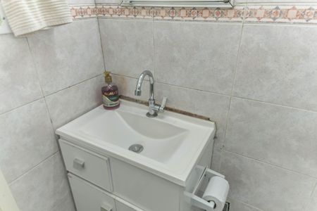 Casa à venda com 190m², 3 quartos e 4 vagasEdicula - Banheiro