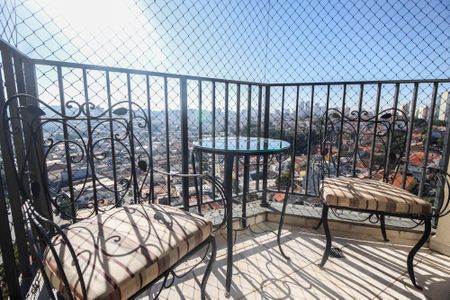 Apartamento à venda com 188m², 3 quartos e 3 vagasVaranda