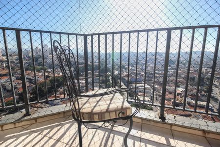 Apartamento à venda com 188m², 3 quartos e 3 vagasVaranda Suíte