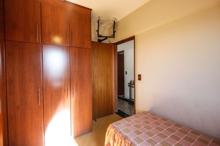 Apartamento à venda com 188m², 3 quartos e 3 vagasQuarto 2