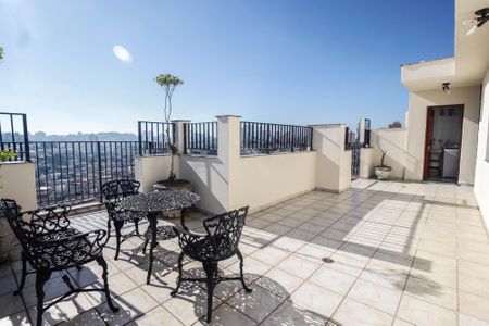 Apartamento à venda com 188m², 3 quartos e 3 vagasVaranda