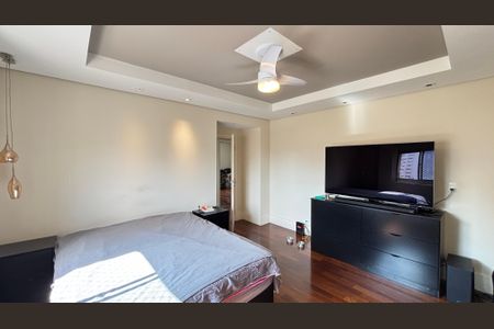 Apartamento à venda com 140m², 3 quartos e 2 vagas Apartamento à venda com 140m², 3 quartos e 2 vagasSuite