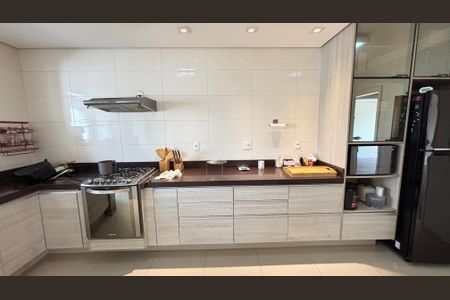 Apartamento à venda com 140m², 3 quartos e 2 vagas Apartamento à venda com 140m², 3 quartos e 2 vagasCozinha