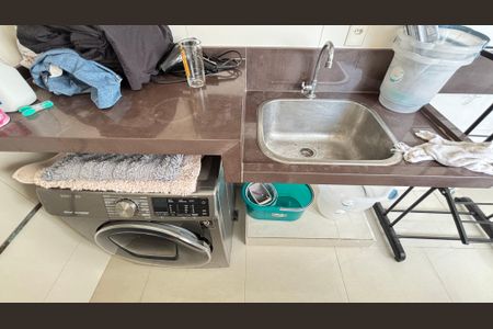 Apartamento à venda com 140m², 3 quartos e 2 vagas Apartamento à venda com 140m², 3 quartos e 2 vagasÁrea de Serviço