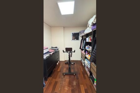 Apartamento à venda com 140m², 3 quartos e 2 vagas Apartamento à venda com 140m², 3 quartos e 2 vagasCloset da Suíte