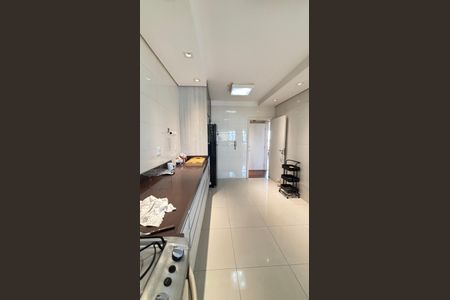 Apartamento à venda com 140m², 3 quartos e 2 vagas Apartamento à venda com 140m², 3 quartos e 2 vagasCozinha