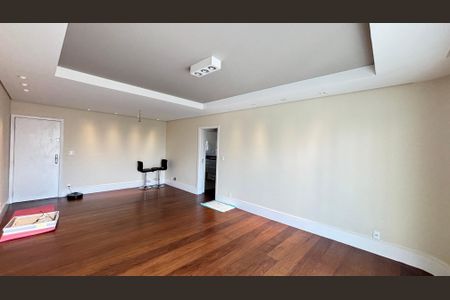Apartamento à venda com 140m², 3 quartos e 2 vagas Apartamento à venda com 140m², 3 quartos e 2 vagasSala