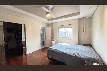 Apartamento à venda com 140m², 3 quartos e 2 vagas Apartamento à venda com 140m², 3 quartos e 2 vagasSuite