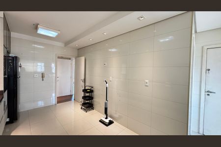 Apartamento à venda com 140m², 3 quartos e 2 vagas Apartamento à venda com 140m², 3 quartos e 2 vagasCozinha
