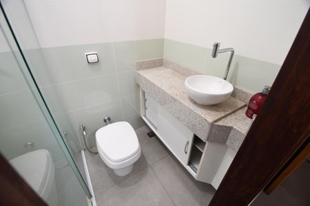 Casa à venda com 234m², 4 quartos e 3 vagasBanheiro Suíte 2