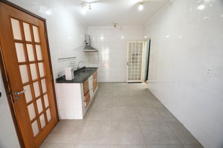 Casa à venda com 234m², 4 quartos e 3 vagasCozinha