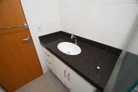 Casa à venda com 234m², 4 quartos e 3 vagasBanheiro Suíte 1