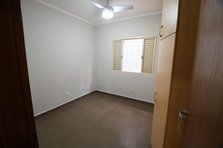 Casa à venda com 234m², 4 quartos e 3 vagasQuarto 2
