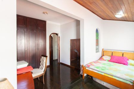 Casa à venda com 360m², 5 quartos e 2 vagasQuarto 2