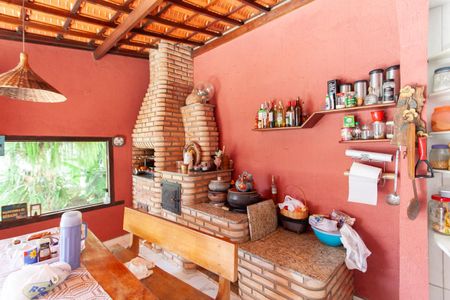 Casa à venda com 360m², 5 quartos e 2 vagasEspaço Gourmet