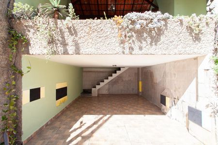 Casa à venda com 360m², 5 quartos e 2 vagasGaragem