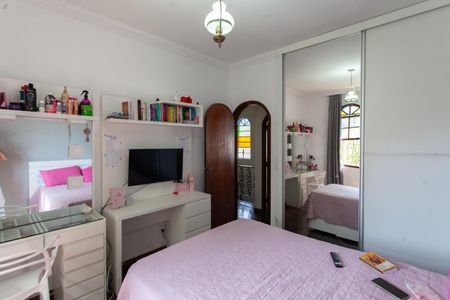 Casa à venda com 360m², 5 quartos e 2 vagasQuarto 3